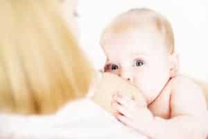 breastfeeding-diet-feature