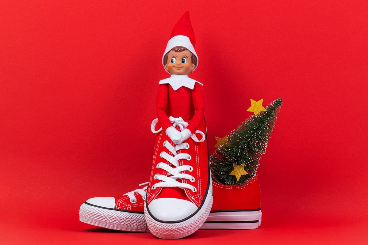 24 Quick Elf on the Shelf Ideas (Elf Ideas Last Minute)