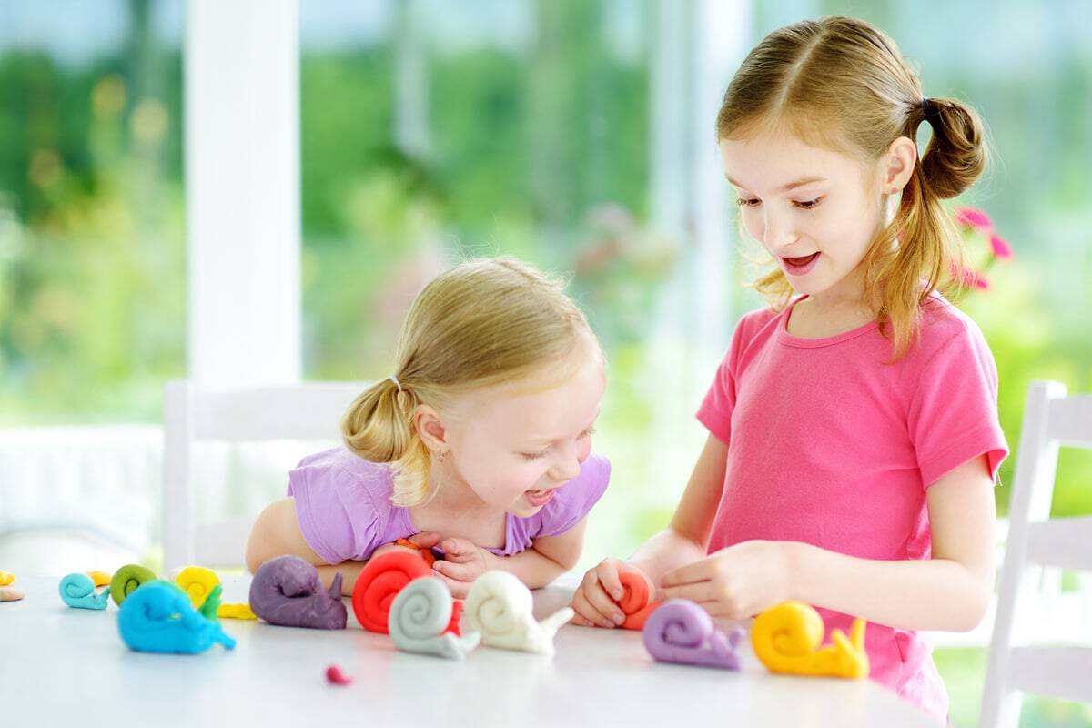 22 Best Play Doh Sets for Busy & Bored Toddlers