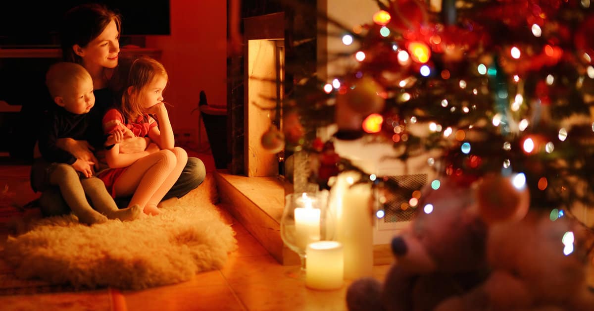 32 Holiday Traditions For Families to Start